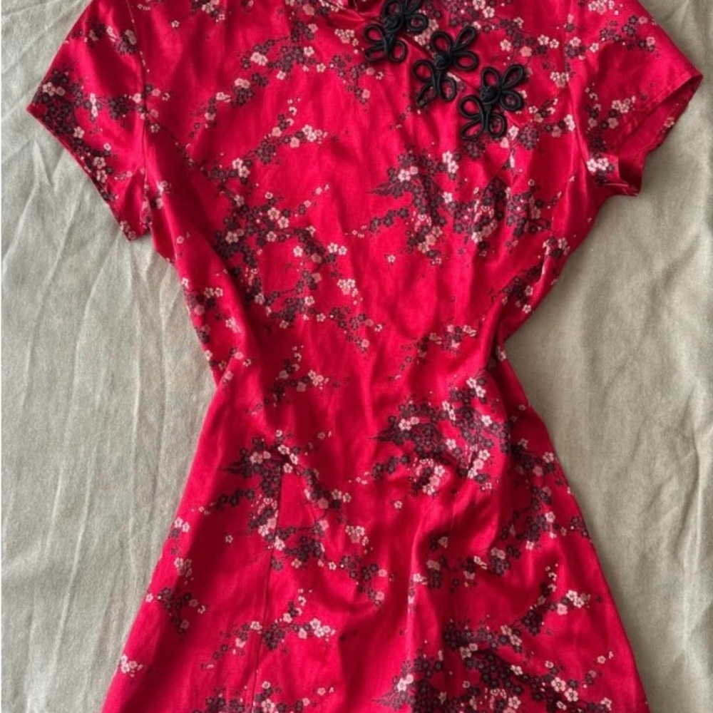Chic Red Floral Mini Dress